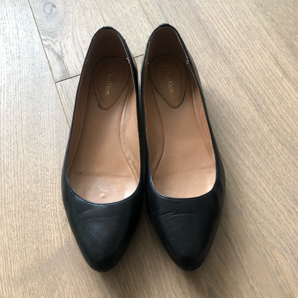 Calvin Klein black ballet flats (7.5)